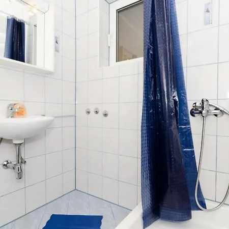 Daniela - Double With Balcony And Sea View Apartman *